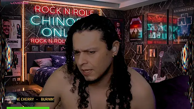 chino_roz Chat XXX live