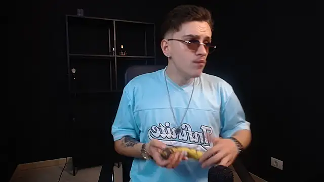 Chat XXX en directo de FelixStarkk
