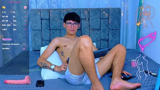 NicolasTorrez 라이브 XXX 채팅