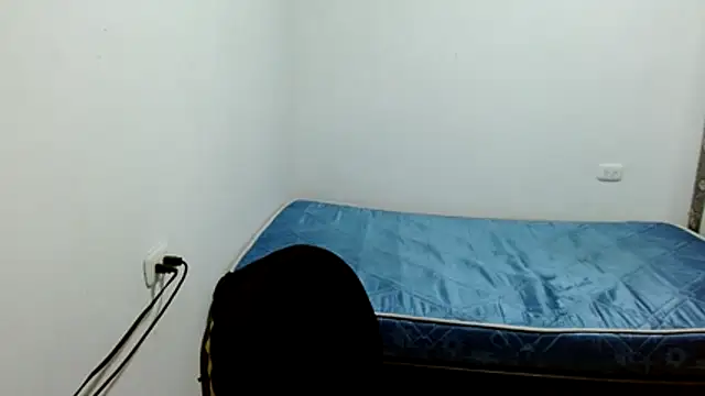 צ'אט XXX בשידור חי של estefania224