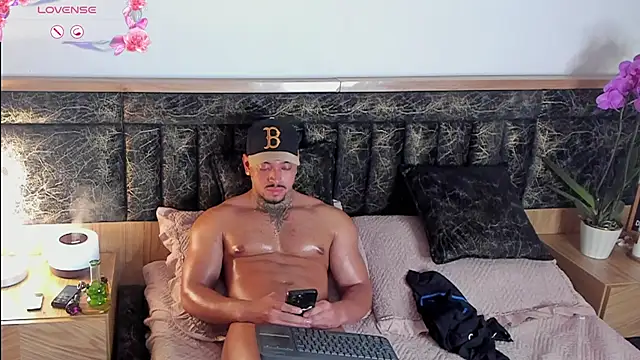 Stiven_collins' Live XXX Chat