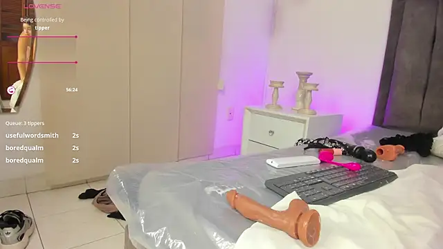 sakura_Gomez Chat XXX in diretta