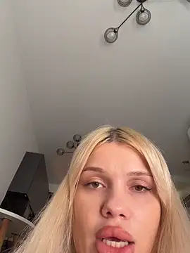 Онлайн чат XXX _Miray___