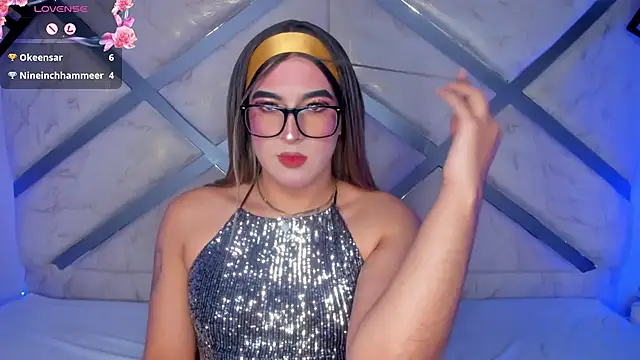 צ'אט XXX בשידור חי של cami_rouxx