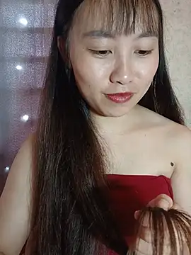 Cherry-squirtt 现场XXX聊天