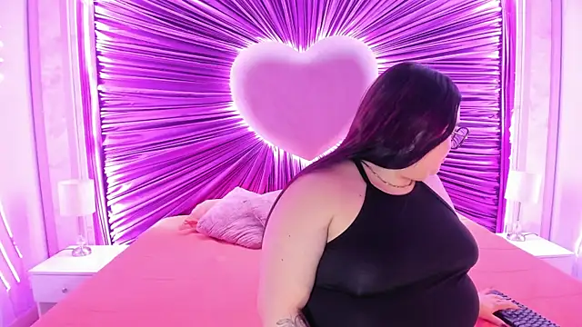 Lushi_Love Chat XXX in diretta