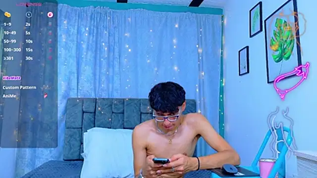 NicolasTorrez Live XXX-Chat