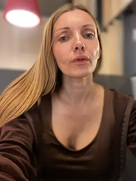 دردشة miss_darsi الجنسية المباشرة
