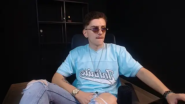 FelixStarkk's Live XXX Chat