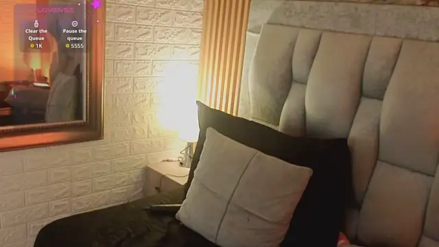 AndreinaLopezz's Live XXX Chat