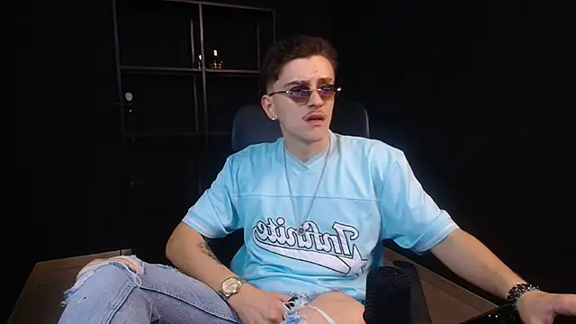 Chat XXX Live FelixStarkk