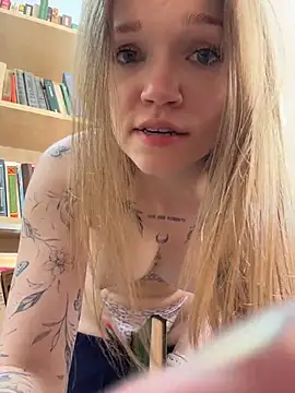 StreetSquirt XXX чат на живо