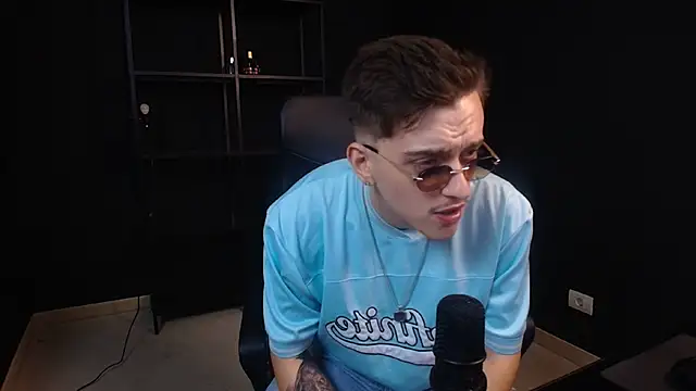 FelixStarkk Live XXX-chat