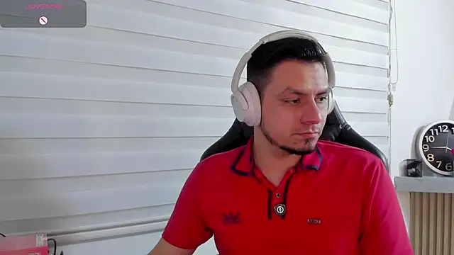 XXX chat uživo modela Rick_Adams