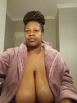 bustylisa1983 Chat XXX in diretta