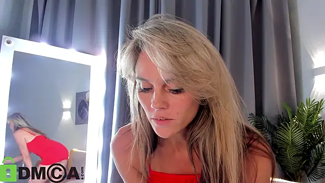 agatha_roose's Live XXX Chat