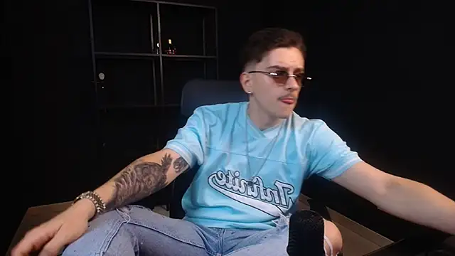 Chat XXX Live FelixStarkk