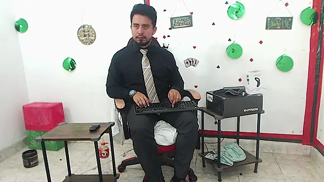 KalethBigDick élő XXX-chatje