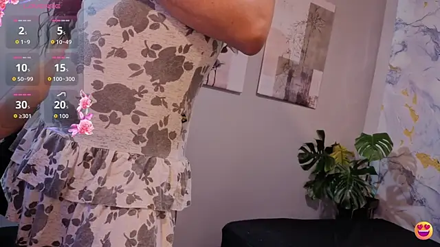 steff_bratz লাইভ XXX চ্যাট