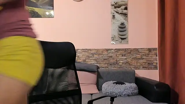 HotHunkTrainer élő XXX-chatje
