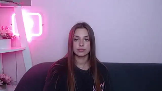 MilanaAngelAs 现场XXX聊天