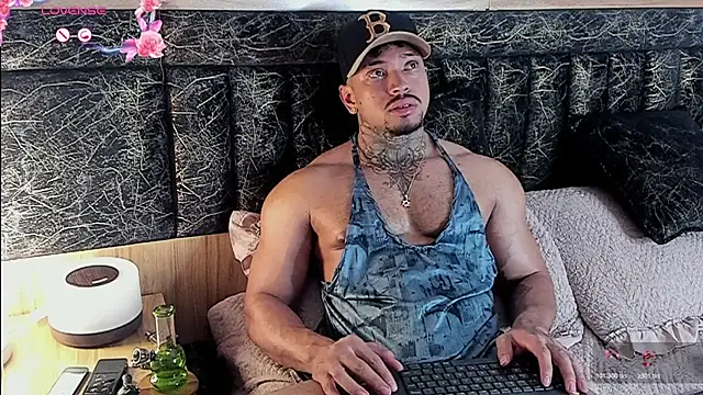 Stiven_collins' Live XXX Chat