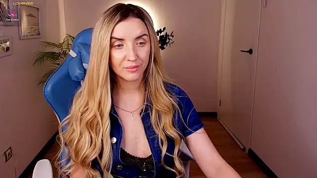 White_F0x Chat XXX live
