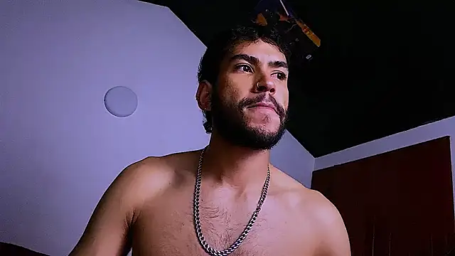 Lucius_Noal Live XXX-chat