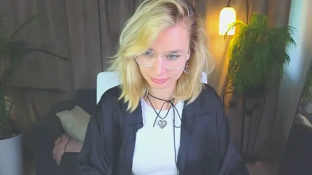 NoraMoreau Live XXX-chat