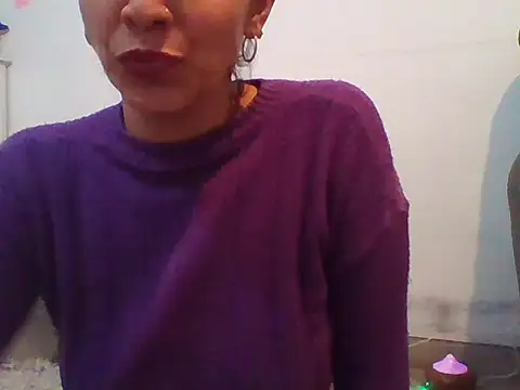 love_juicyn Live XXX chat