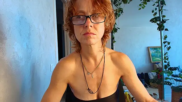 LioraWeiss Chat XXX in diretta
