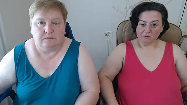 Lindy-Jeanie's Live XXX Chat