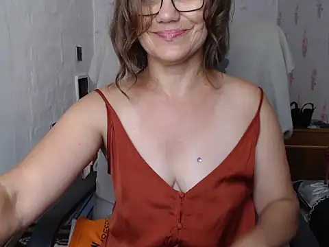 KittyyLaBeauty Adlı Modelin Canlı XXX Sohbeti