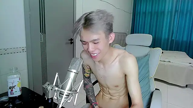 XXX chat uživo modela KPL-11