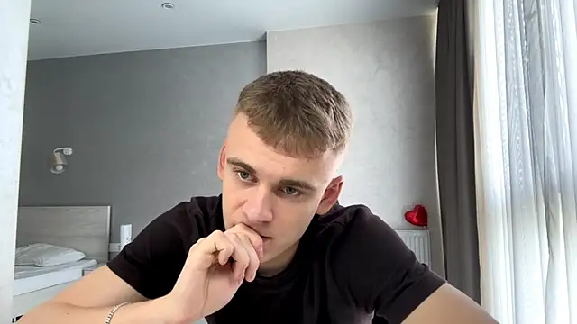 Онлайн чат XXX SoloFury