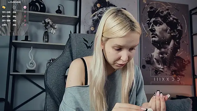 Онлайн чат XXX MaoqiBeverly