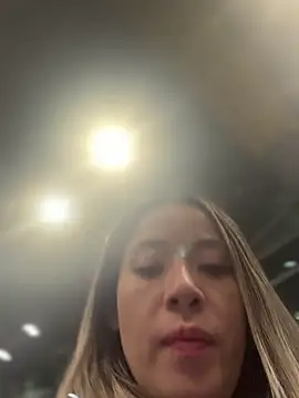 XXX chat uživo modela Nicky_sexfire