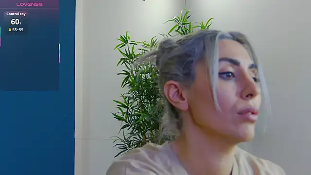 CelineMeyerr: απευθείας συνομιλία ΧΧΧ