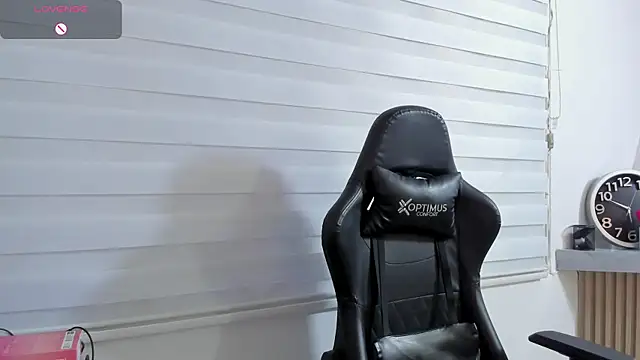 XXX chat uživo modela Rick_Adams