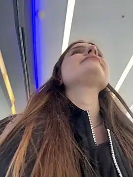 צ'אט XXX בשידור חי של Lunabelle_