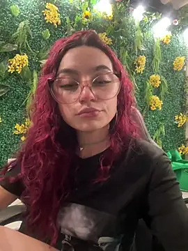 XXX chat uživo modela Red_kytty6