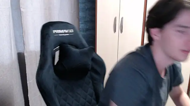 XXX chat uživo modela arthur___king