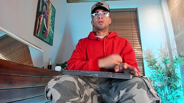 DrakeNeumann's Live XXX Chat