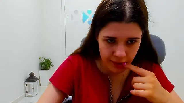 Chat +18 de Joannia ao vivo