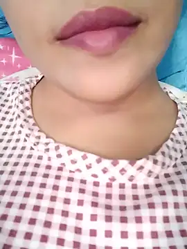 Anki-doll Adlı Modelin Canlı XXX Sohbeti