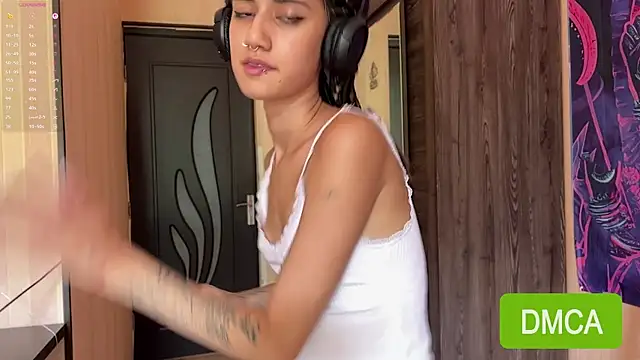 JuliaPierce লাইভ XXX চ্যাট