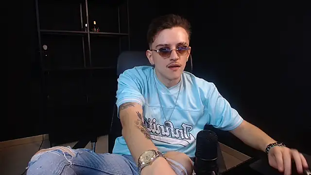FelixStarkk élő XXX-chatje