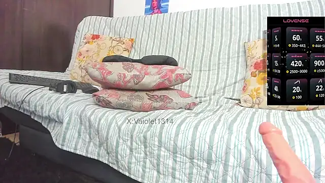 دردشة VaioletUwU الجنسية المباشرة