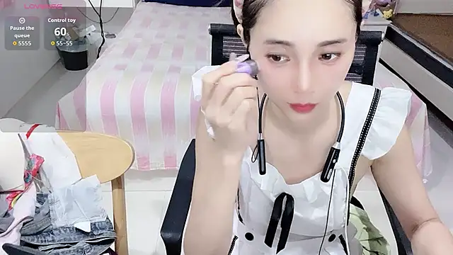 miaomiao-99's Live XXX Chat