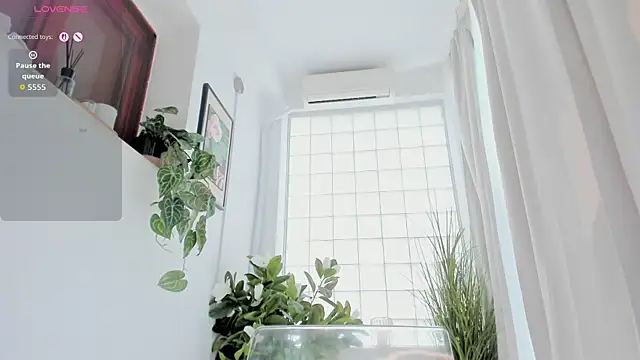 Naila18 现场XXX聊天